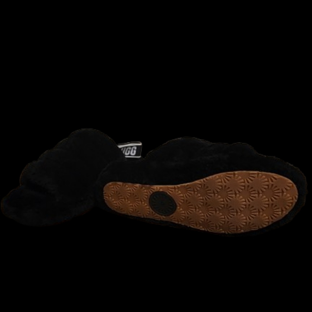 Fuzzy Ugg Slipper